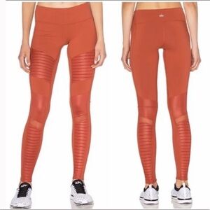 alo Yoga High-Rise Moto Legging Rust Burnt Orange Small